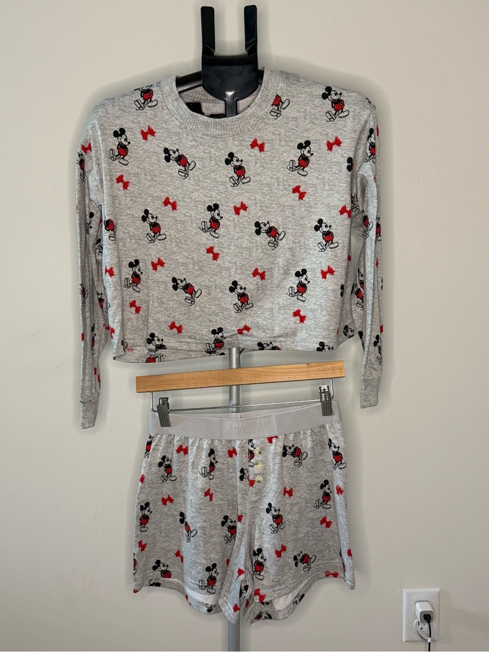 American Eagle x Disney Mickey Mouse Pajama Lounge Set XS | Crop Top + Shorts